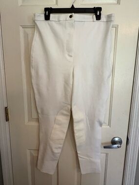 Riders Mark white dressage style riding pants with knee patch